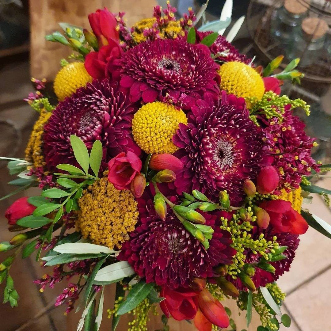 bouquet-rose-fonce-jaune